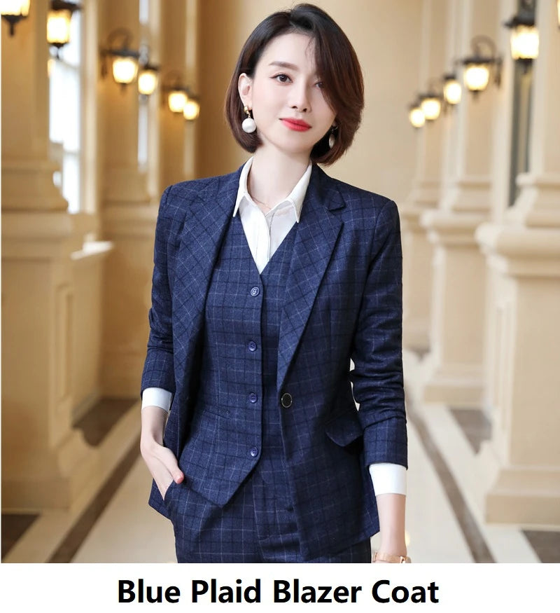 VeraCheck® – Confident Plaid Suit for Smart Women