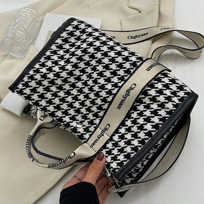 HoundElegance® – Trendy Houndstooth Crossbody Tote for Stylish Women