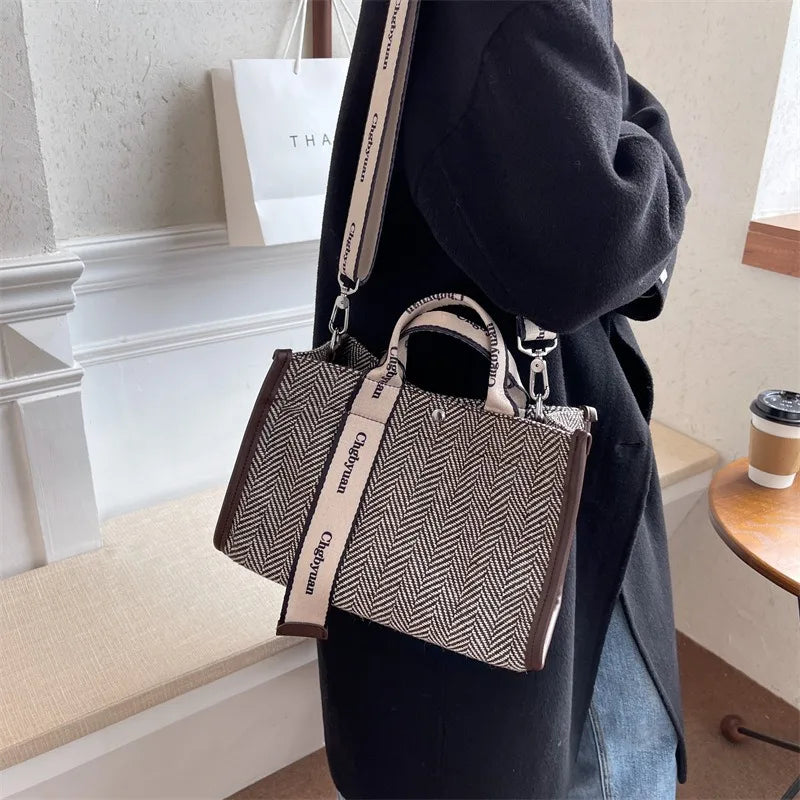 HoundElegance® – Trendy Houndstooth Crossbody Tote for Stylish Women
