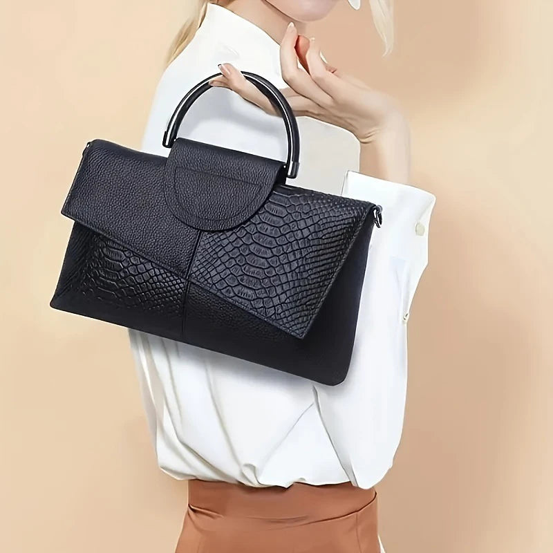 CH GlamGator® – Sleek Alligator-Embossed Flap Bag for the Stylish Woman