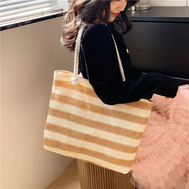 StrawEase® – Color Contrast Straw Shoulder Bag for Summer Chic