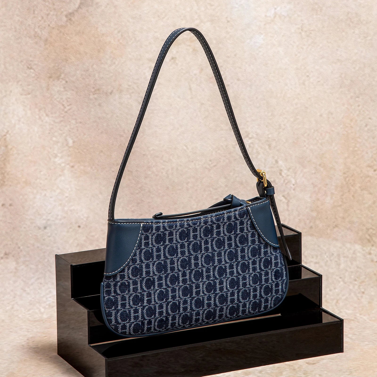 CH RetroChic® – Fashionable Classic Retro Shoulder Bag for Modern Women